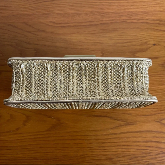 Lilly Pulitzer Dobson Crossbody - Picture 7 of 16